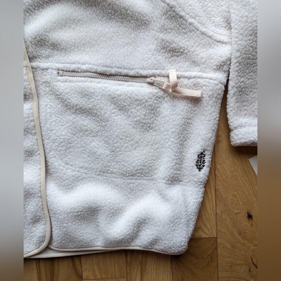 NWT Free People Movement Hit The Slopes Fleece Size Small - Picture 3 of 10